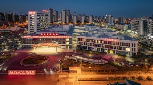 股天乐 安徽理工大学第一附属医院：60分钟生死时速，产科“拆弹”逆转绝望 _大皖新闻 | 安徽网