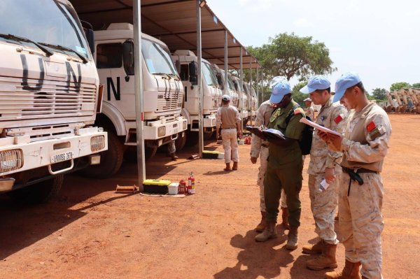 宝聚荣配资 中国赴南苏丹（瓦乌）维和部队顺利通过联合国第三季度装备核查